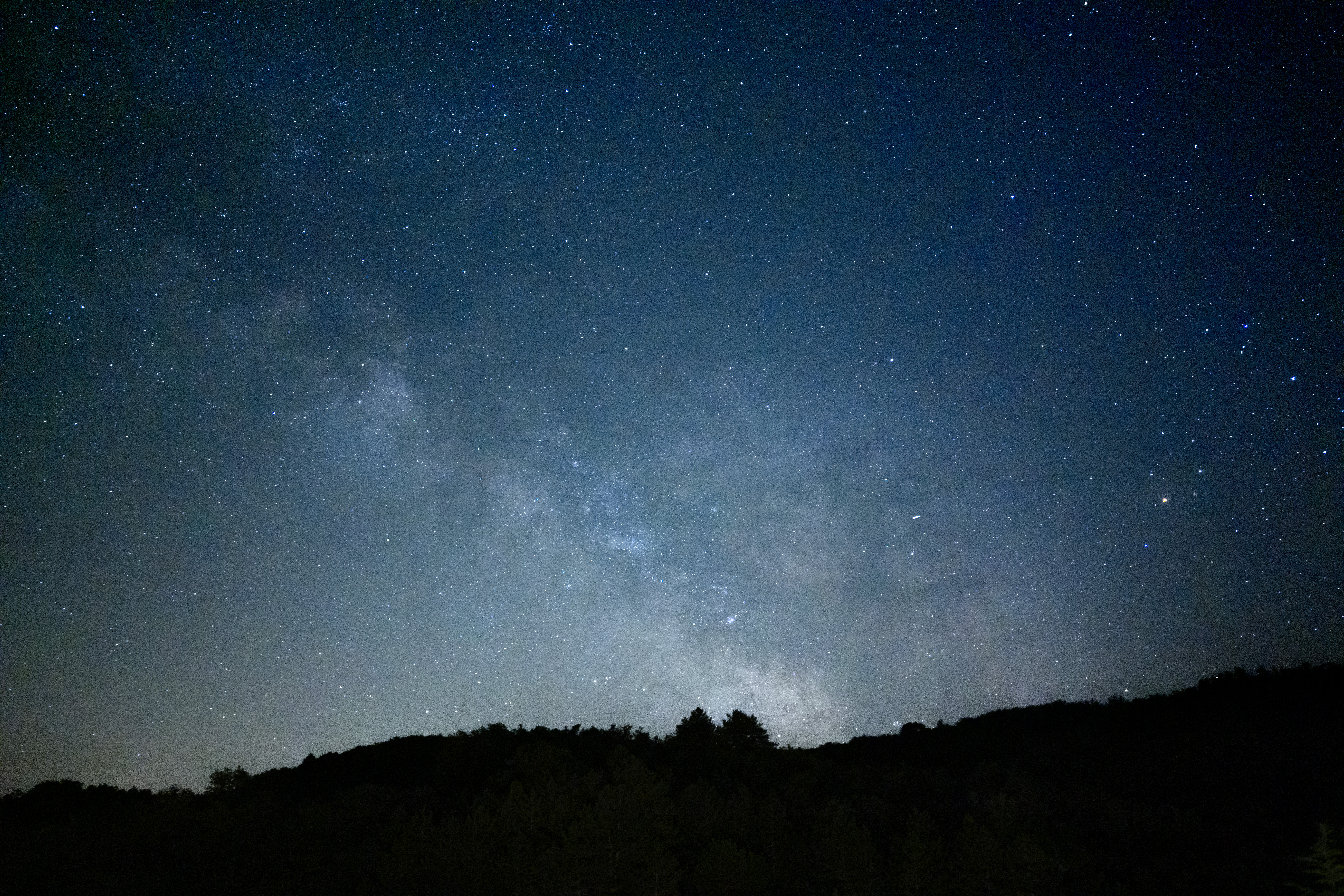 Starry sky above Château de Tournou